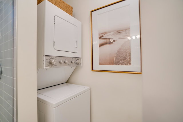 12 - 3818 Joyce Avenue