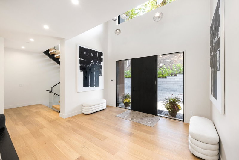 620 Kenwood Road, West Vancouver, V7S 1S8 | Image 2