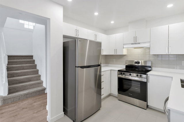 6 - 7660 Abercrombie Drive