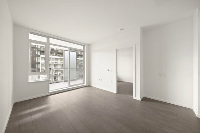 721 - 6300 Minoru Boulevard