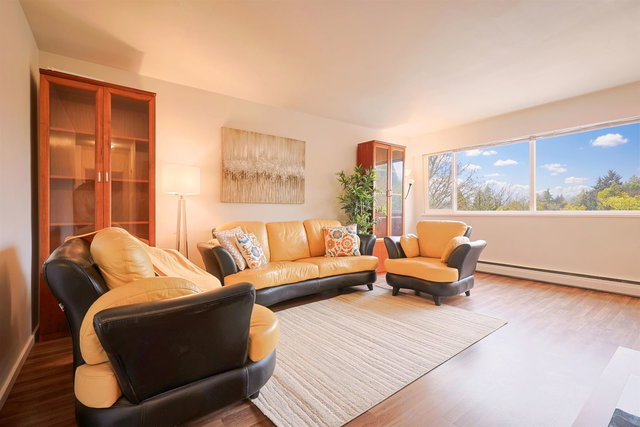 502 - 1750 Esquimalt Avenue