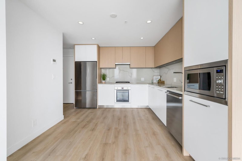 2607 - 567 Clarke Road, Coquitlam, V3J 0K7 | Image 3