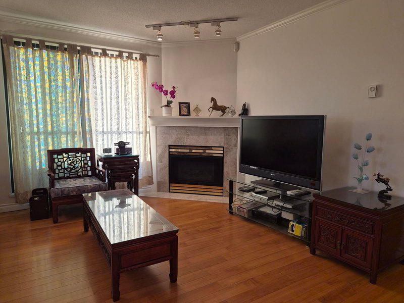 1506 - 6611 Cooney Road, Richmond, V6Y 4C5 | Image 3