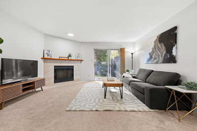 4 - 6631 Cooney Road | Richmond | Image