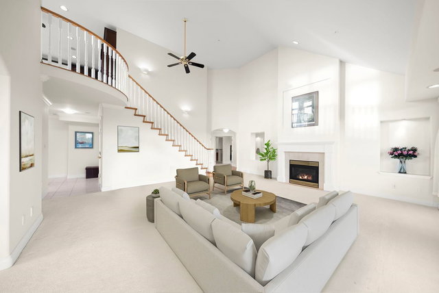 1700 - 5615 Hampton Place