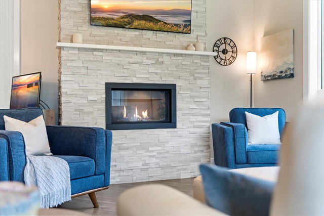 203 - 5380 Tyee Lane