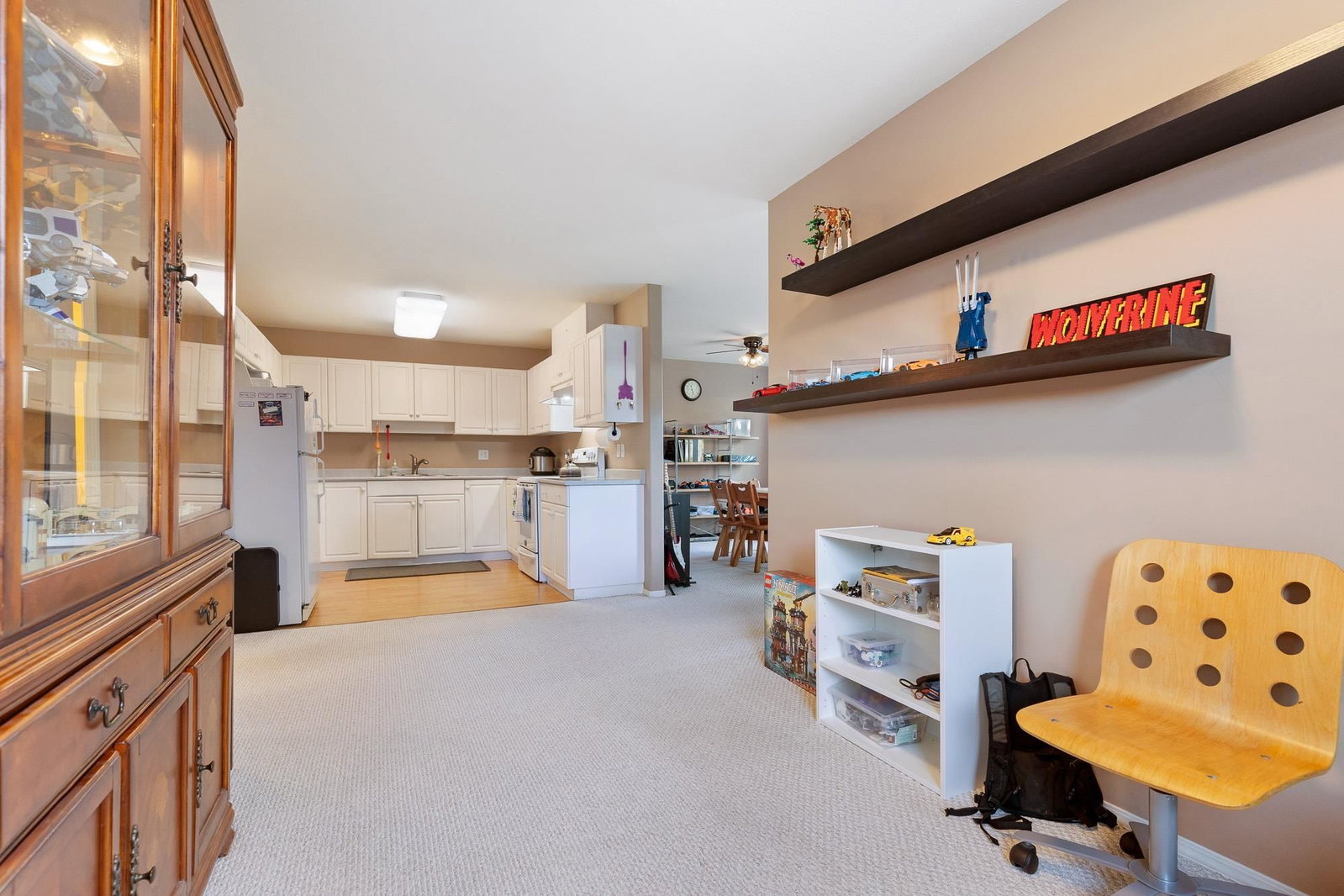 Listing Image 15
