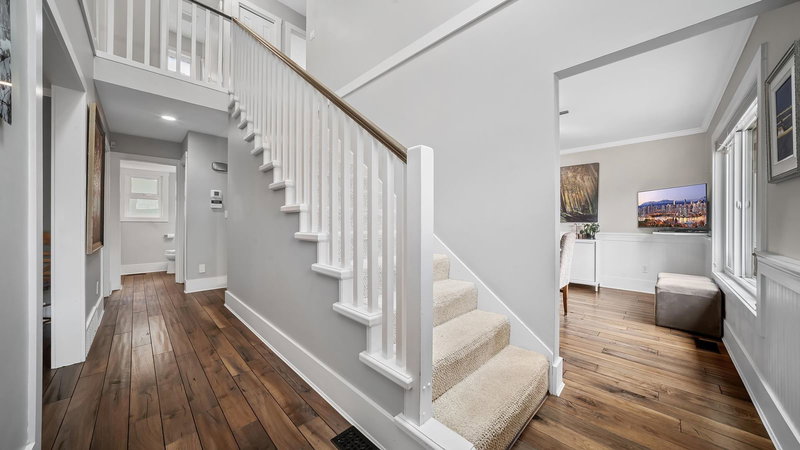 5503 Brookdale Court, Burnaby, V5B 2C6 | Image 3