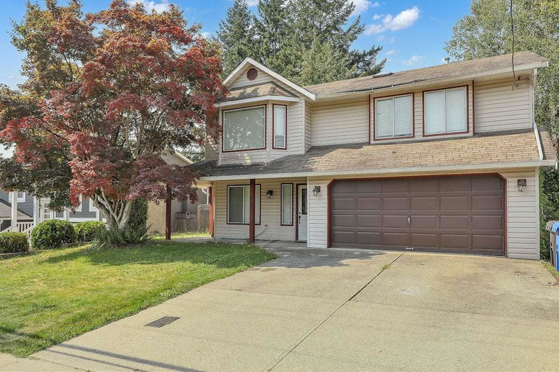 3697 Old Clayburn Road, Abbotsford, V2S 7H3 | Image 2