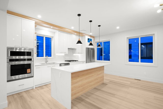 2 - 3881 Hurst Street