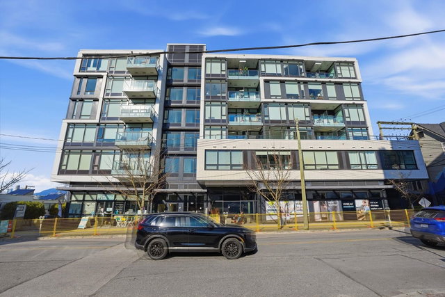 309 - 133 8th Avenue E