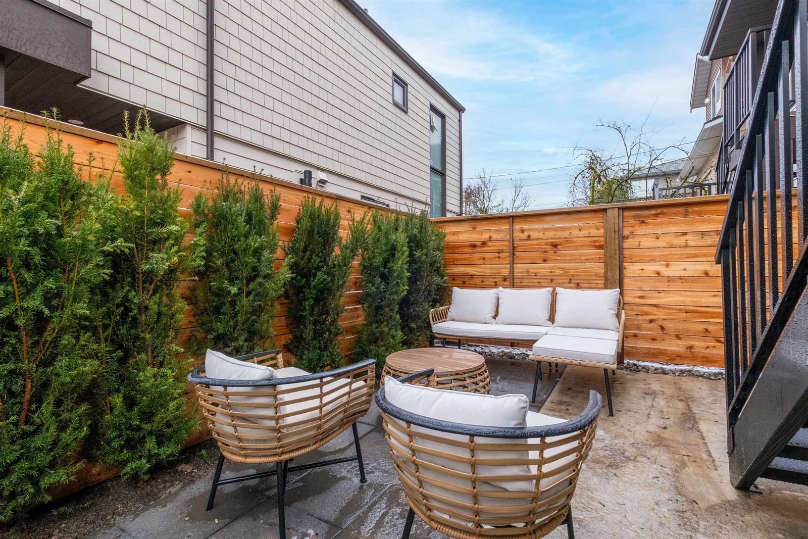Listing Image 24
