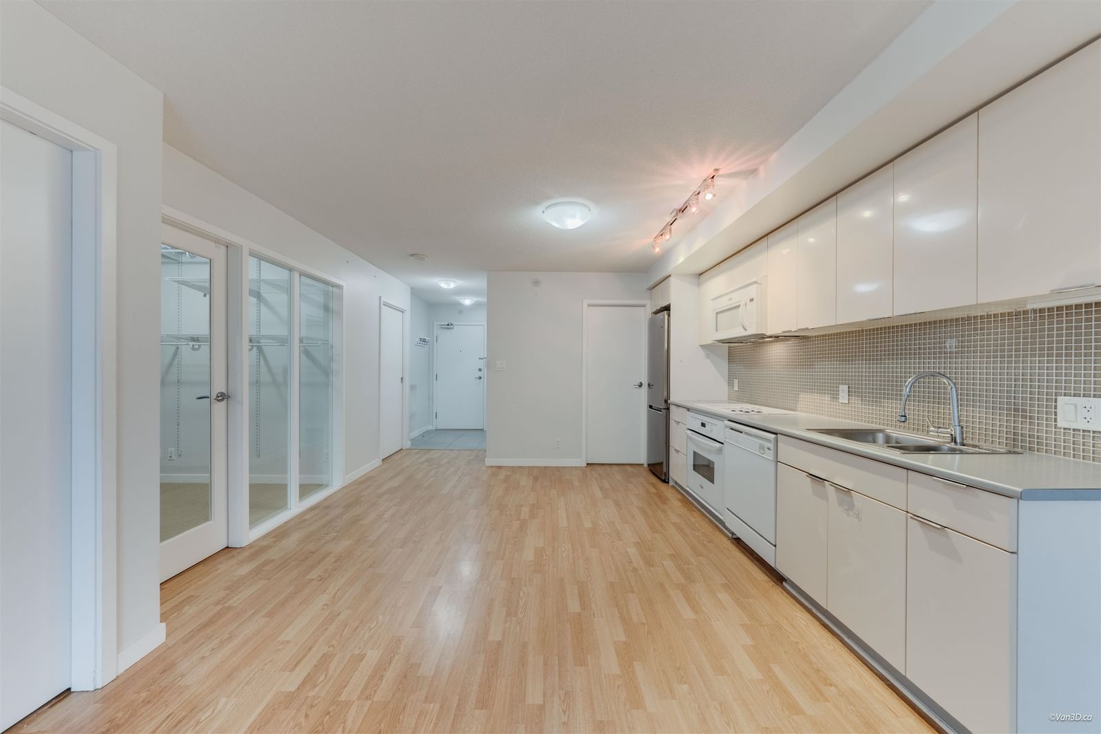 Listing Image 20