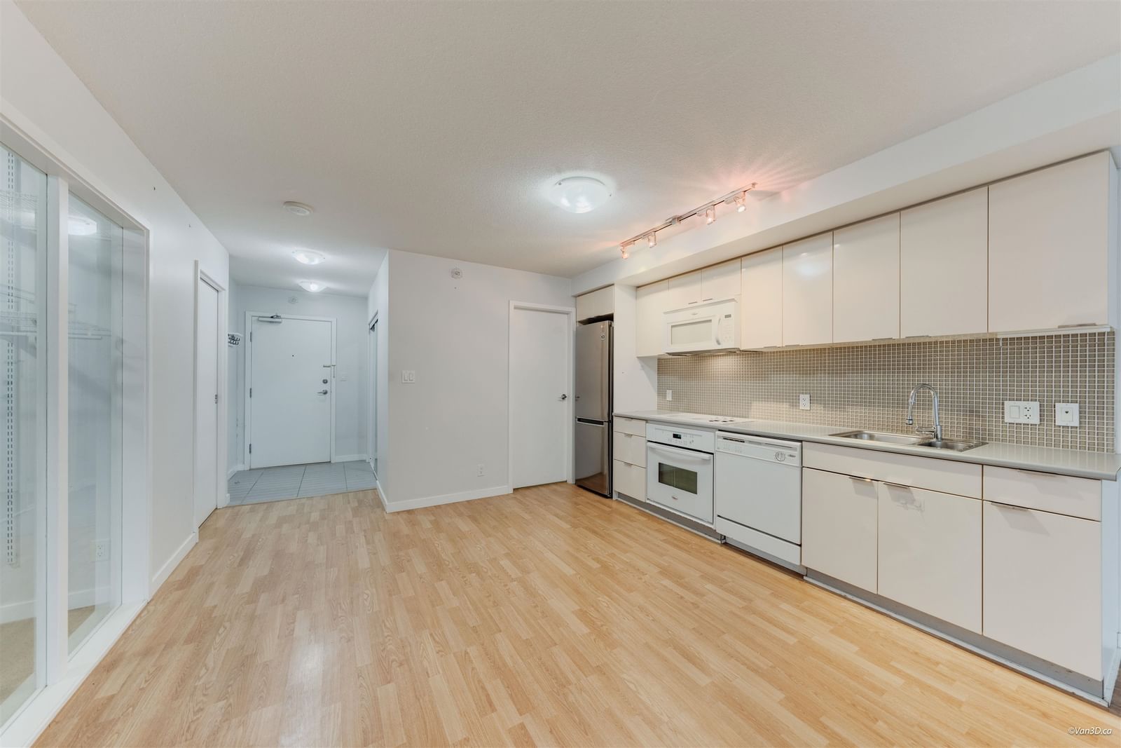 Listing Image 21
