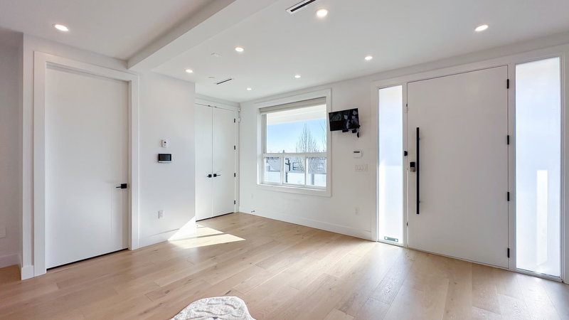 2723 Turner Street, Vancouver, V5K 2G8 | Image 2