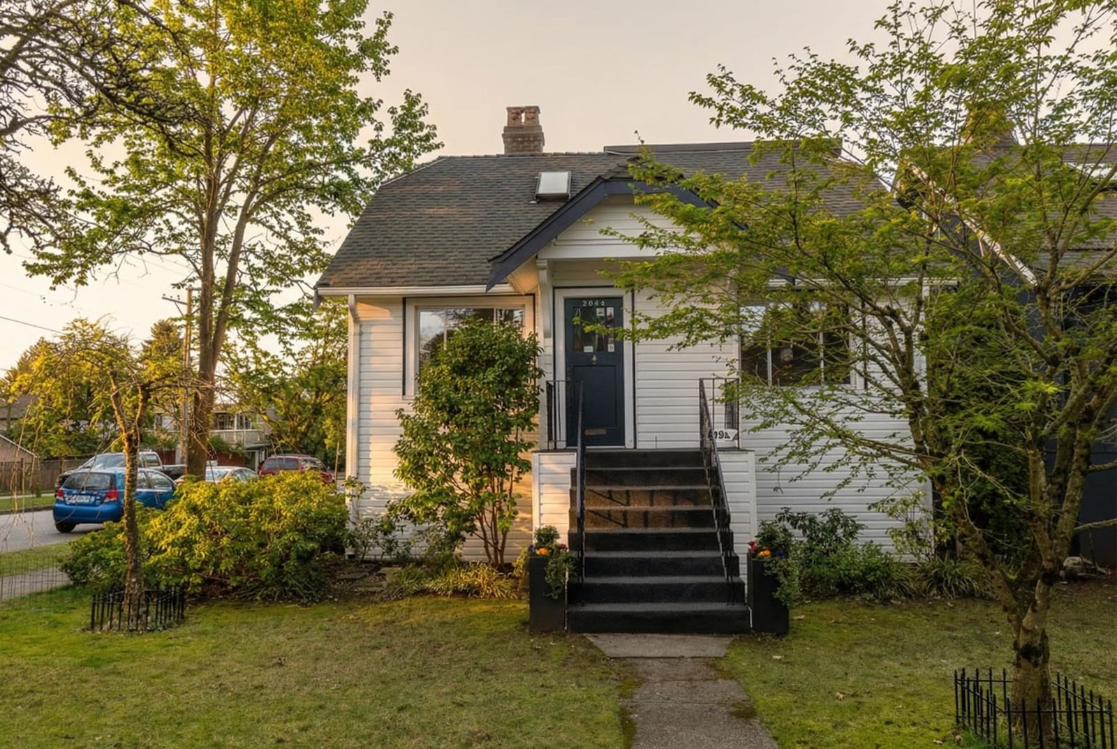 Listing Image 2
