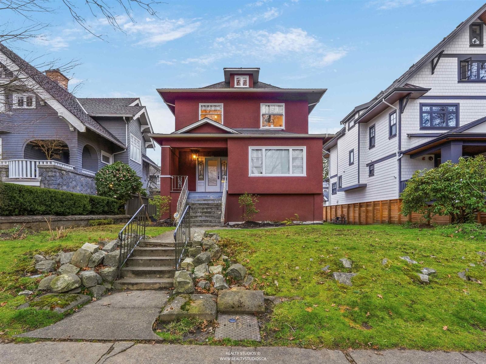 Listing Image 1