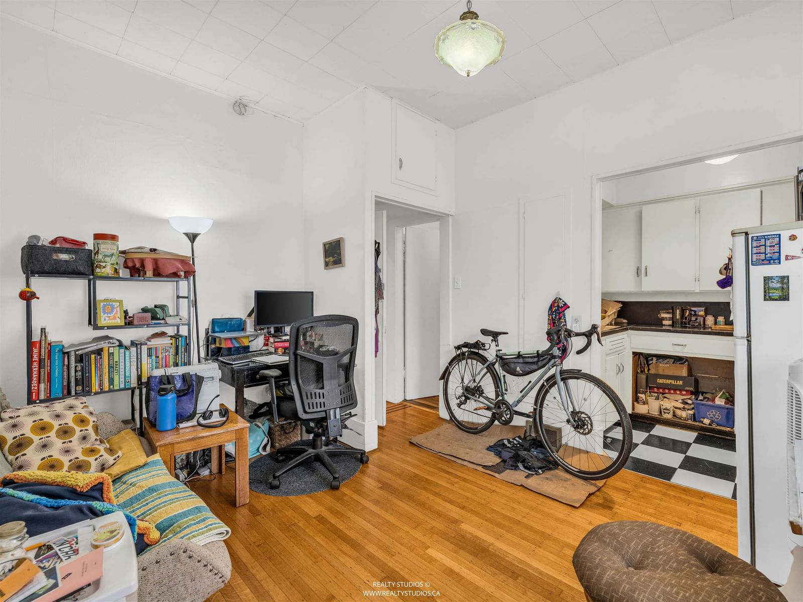 Listing Image 18