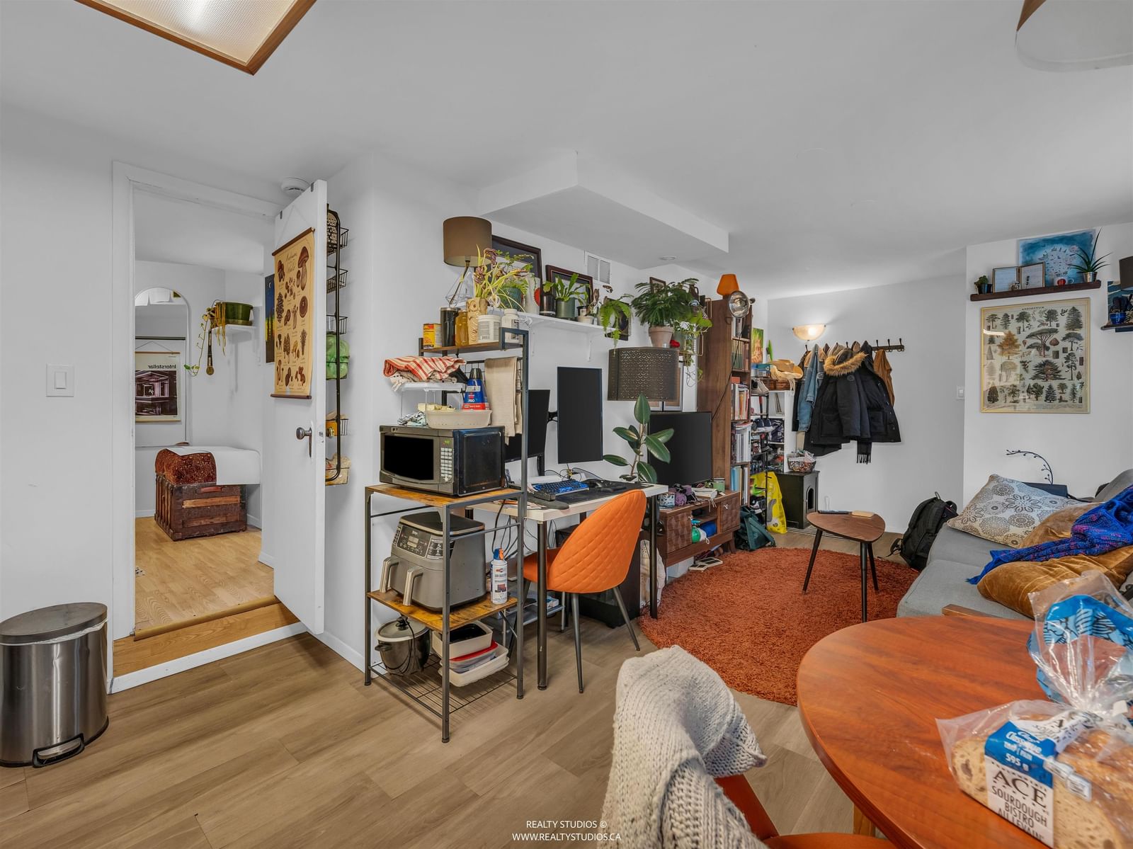 Listing Image 30