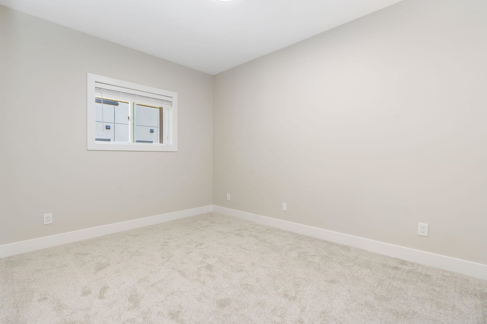 Listing Image 30