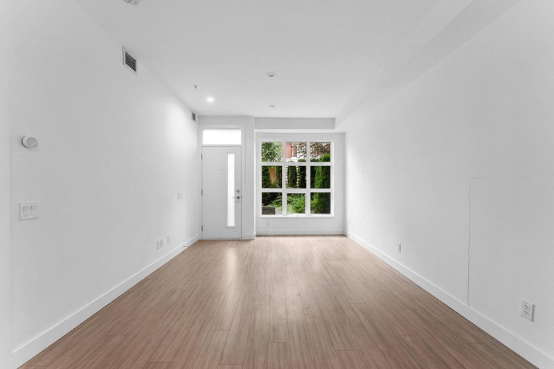 119 - 2060 Curling Road, North Vancouver, V7P 0E1 | Image 2