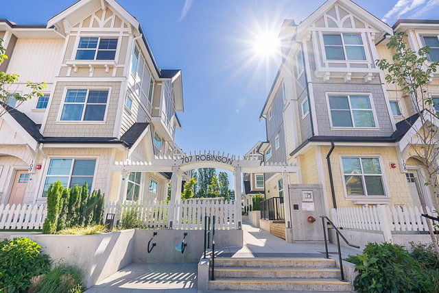 120 - 707 Robinson Street