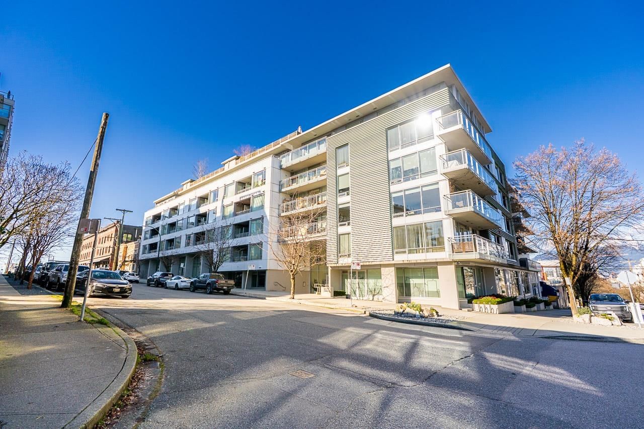 Listing Image 21