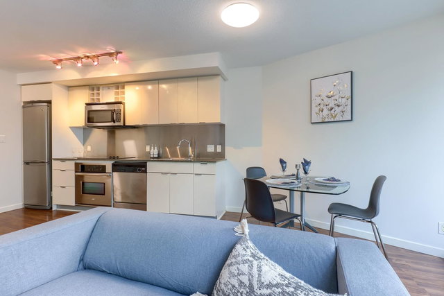 508 - 233 Robson Street