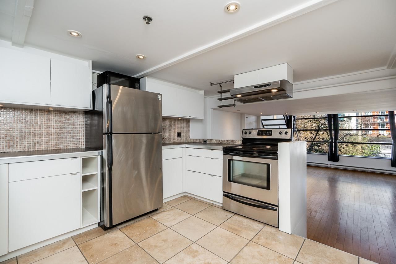 Listing Image 12
