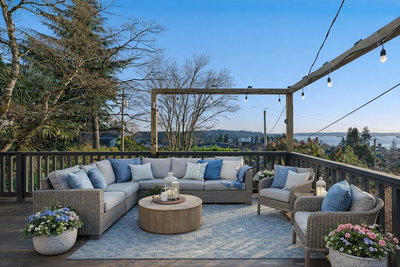 1073 Clyde Avenue | West Vancouver | Image