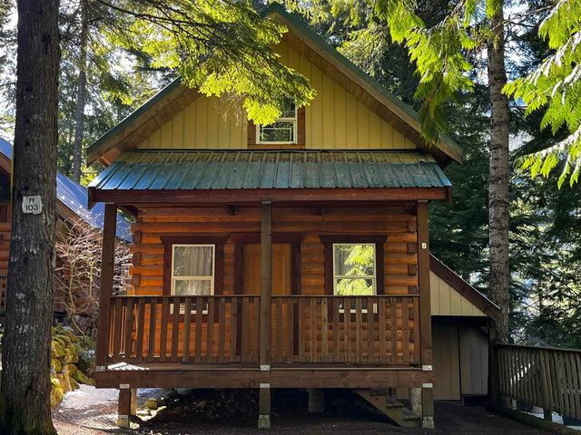 H103 Strawberry Lane