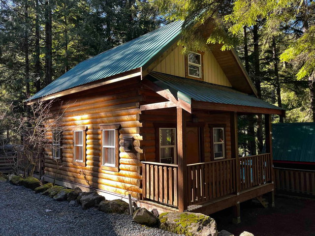 H103 Strawberry Lane