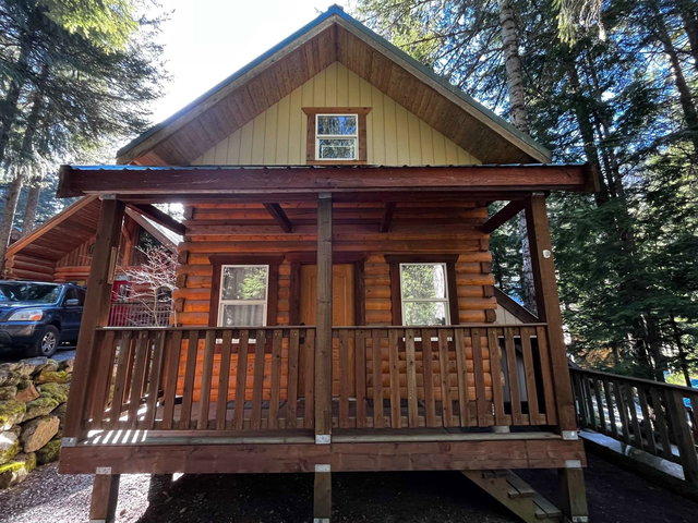 H103 Strawberry Lane