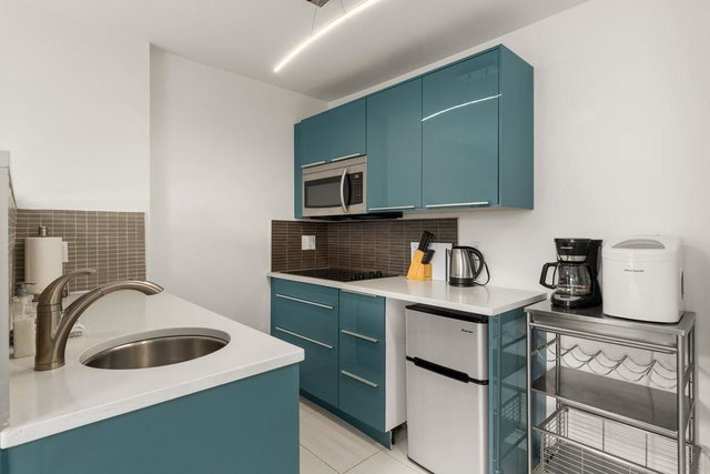 348 - 4314 Main Street