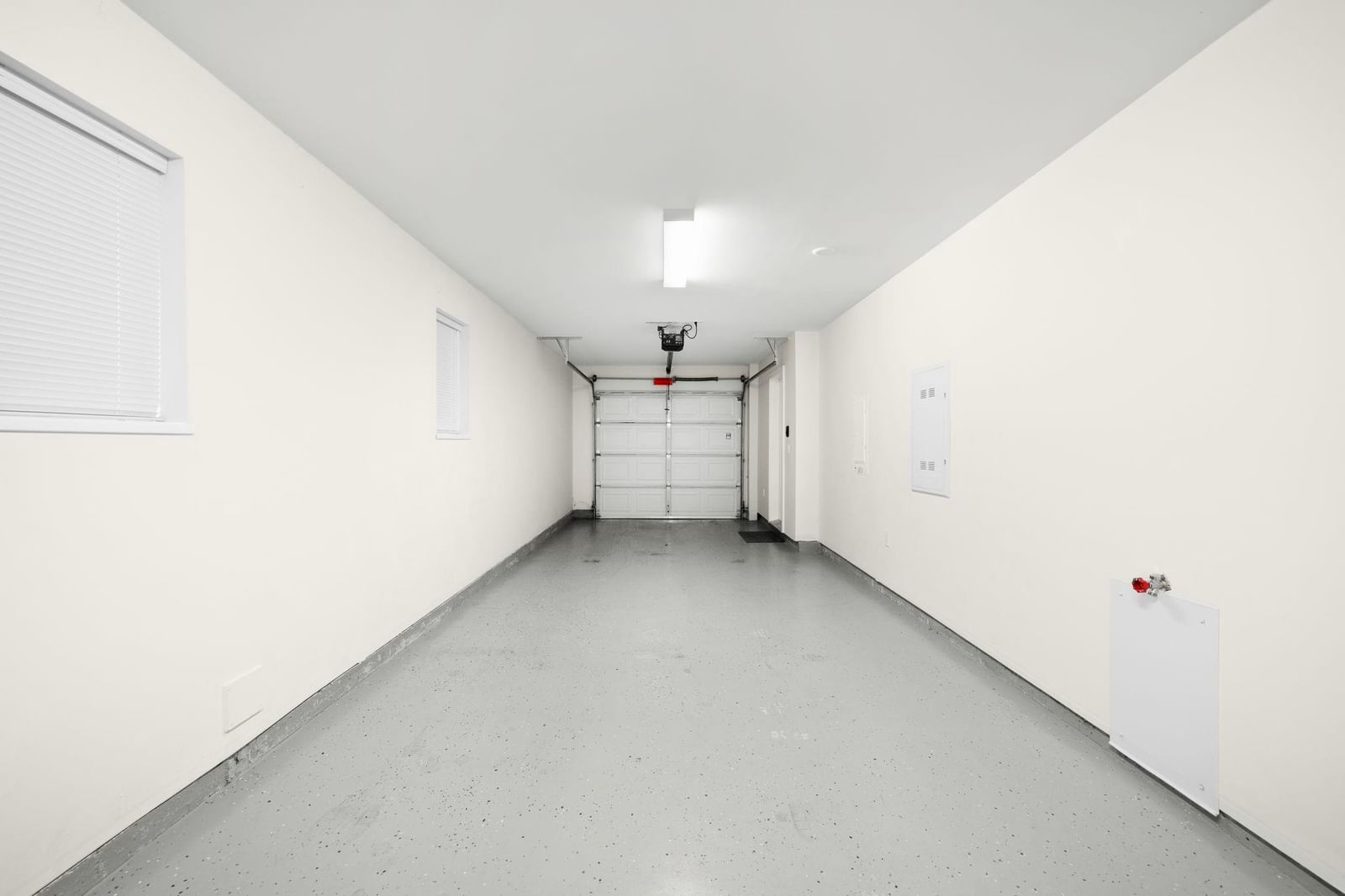 Listing Image 27