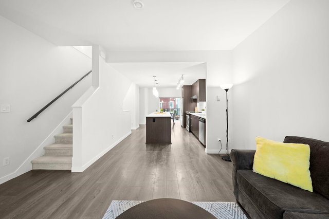 66 - 32633 Simon Avenue