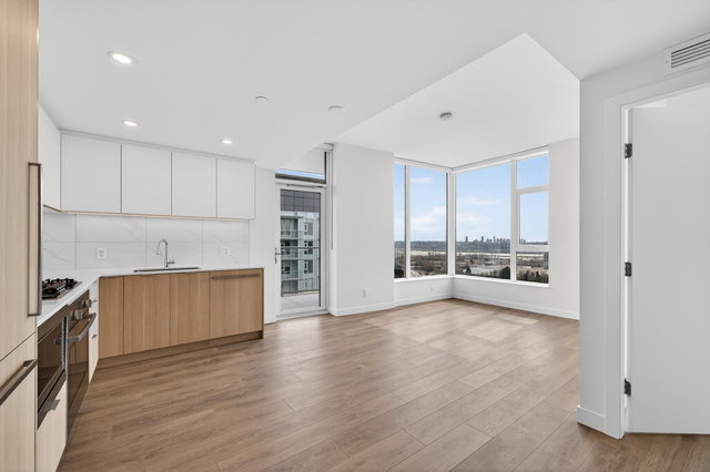 2809 - 308 Alderson Avenue