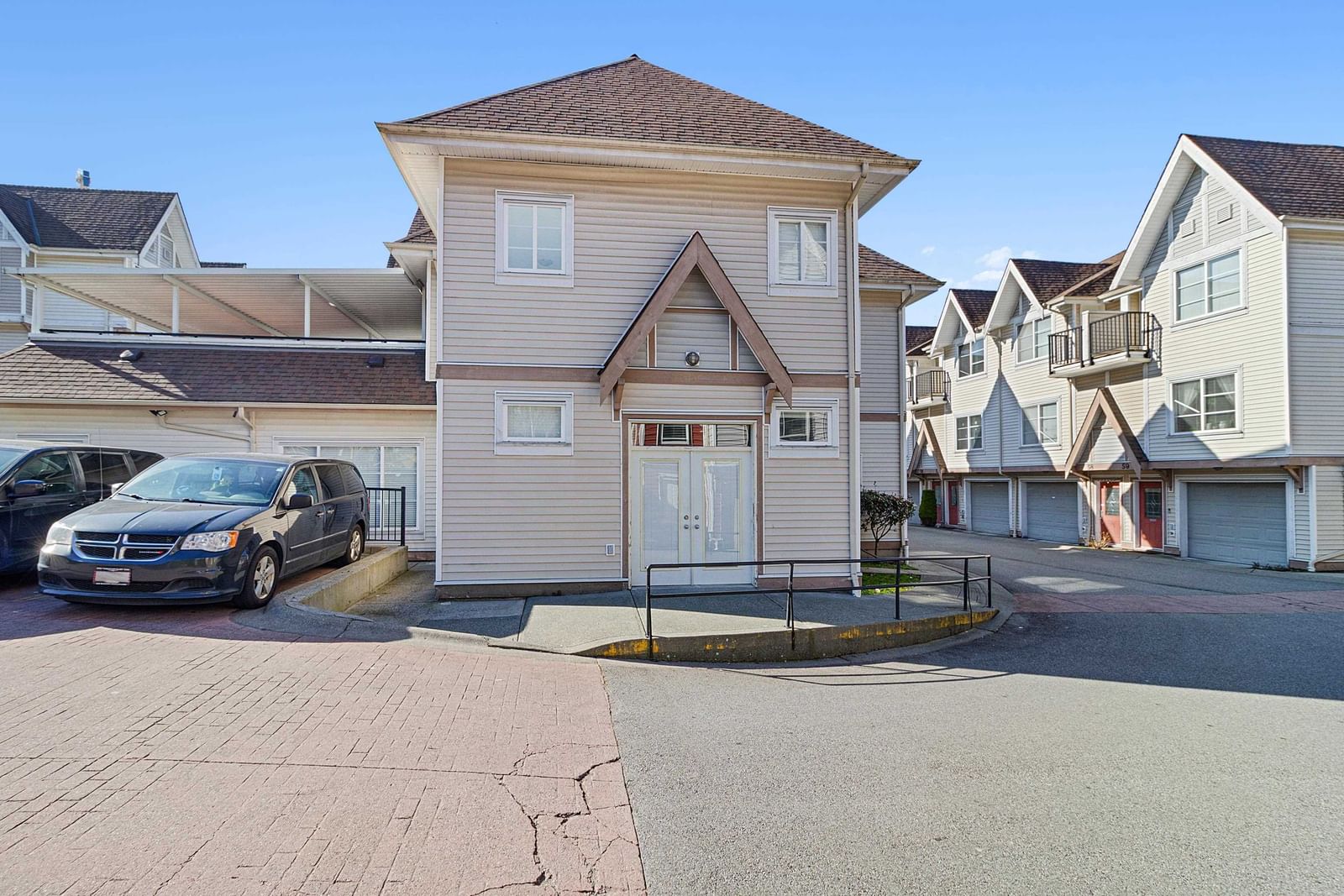 Listing Image 25