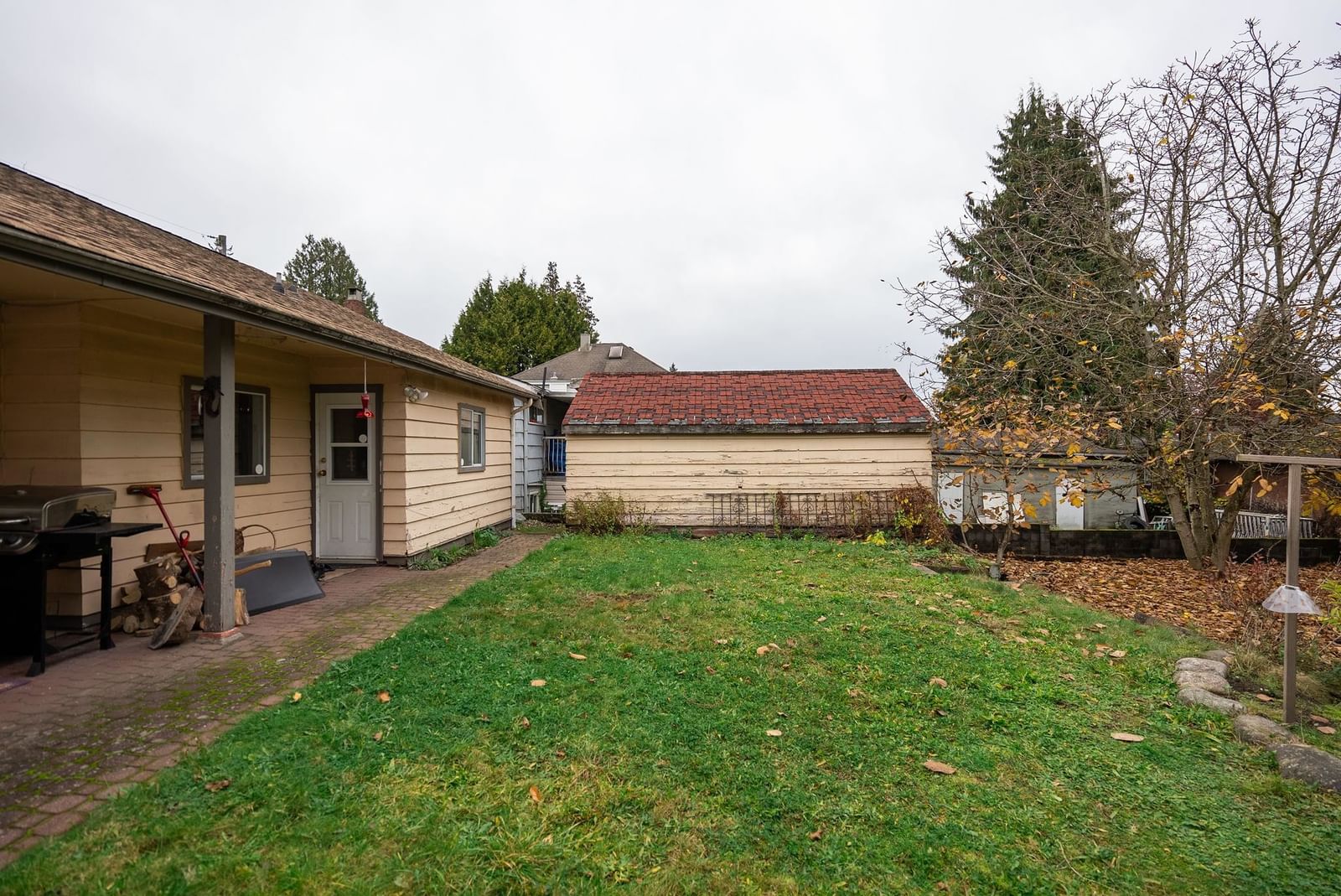Listing Image 12