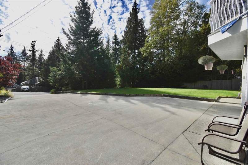 8086 Dogwood Drive