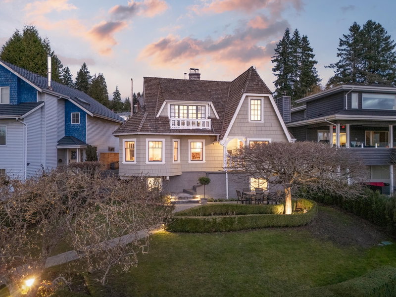 402 Brand Street, North Vancouver, V7N 1E9 | Image 3