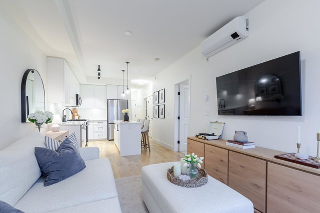 214 - 19935 75a Avenue