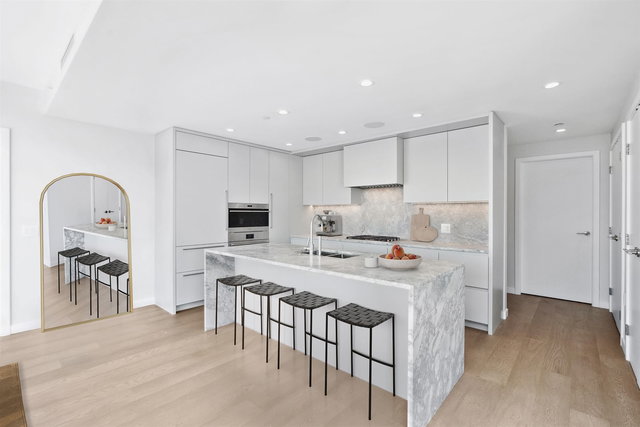 1506 - 7418 Paulson Street