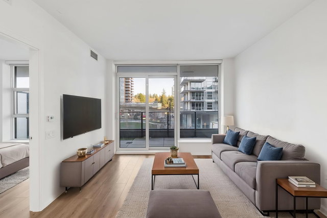 304 - 3809 Evergreen Place