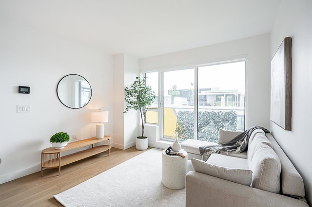 711 - 5788 Gilbert Road