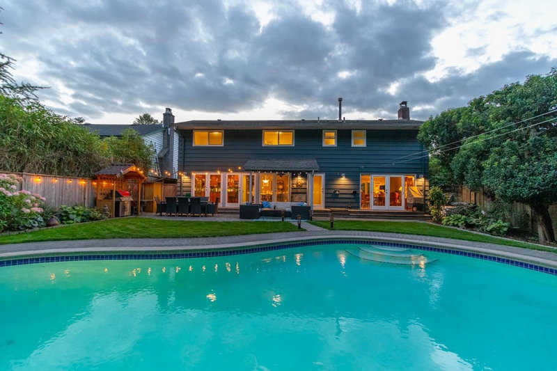 2864 Bushnell Place, North Vancouver, V7J 2Y8 | Image 3