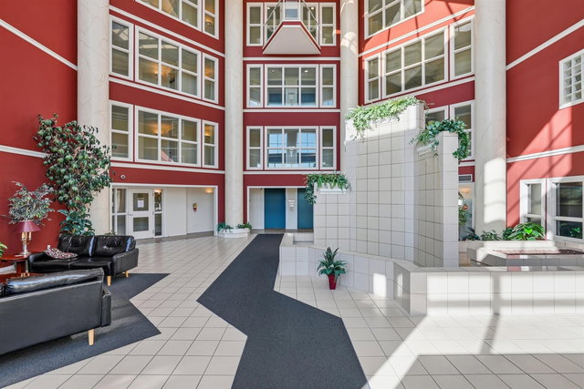 411 - 2626 Countess Street