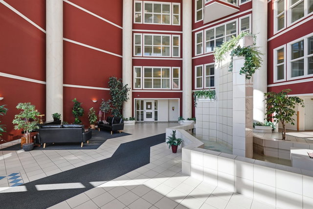 411 - 2626 Countess Street