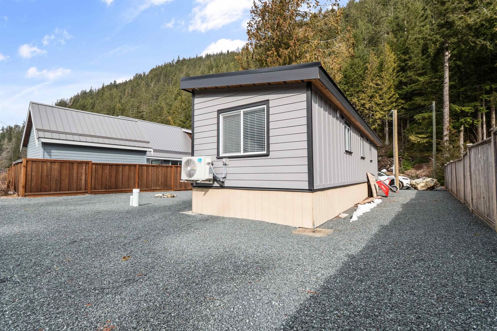 Listing Image 22