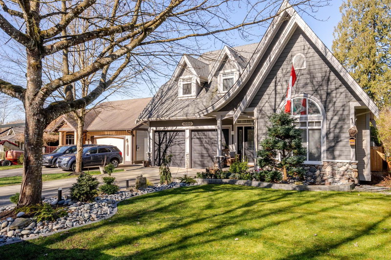10510 Baker Place, Maple Ridge, V2W 2C2 | Image 2